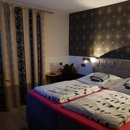 מלון Waldhotel Lemberg האגן