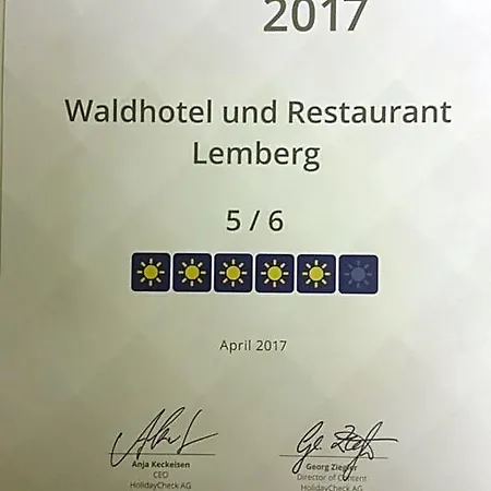 מלון Waldhotel Lemberg האגן